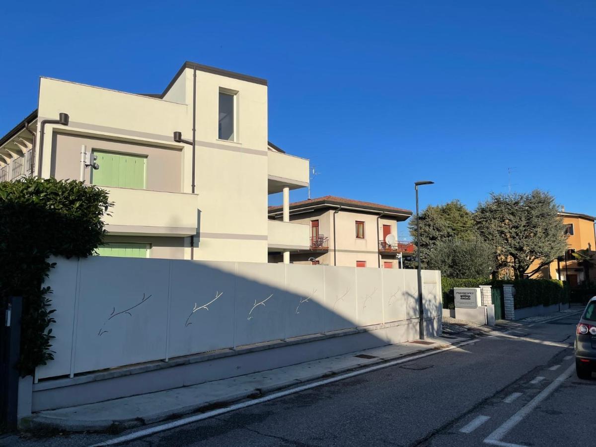 Resort Del Lago Desenzano del Garda Exterior foto